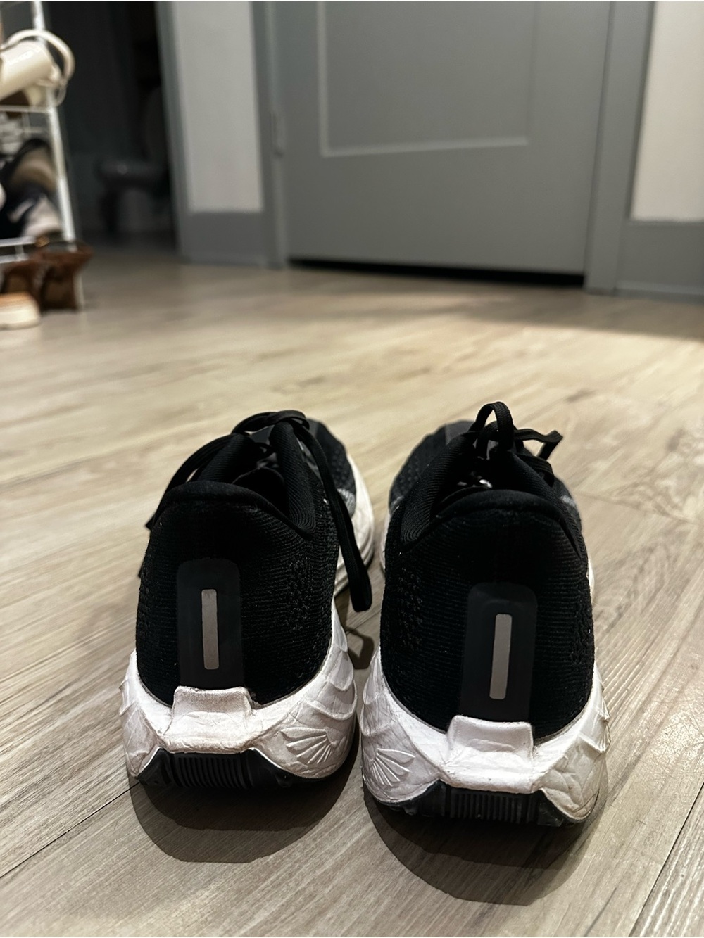Nike Running Shoes - Picture 3 of 7